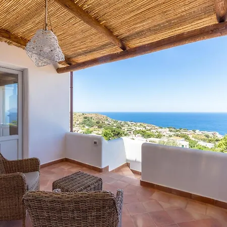 Holiday home Le Casette Di *