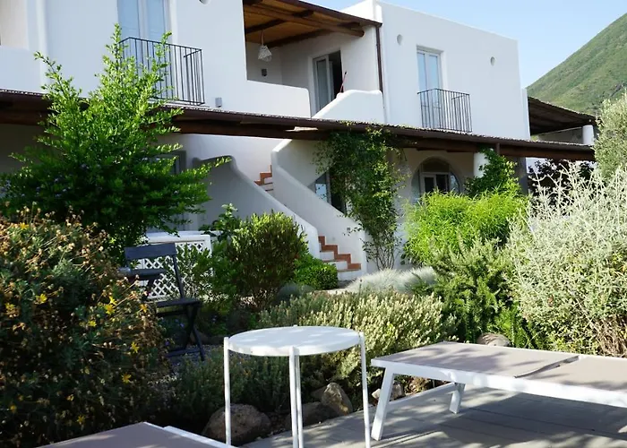 Le Casette Di Casa vacanze Malfa (Salina)