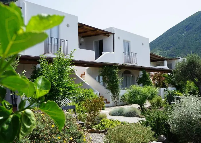 Le Casette Di Casa vacanze Malfa (Salina)