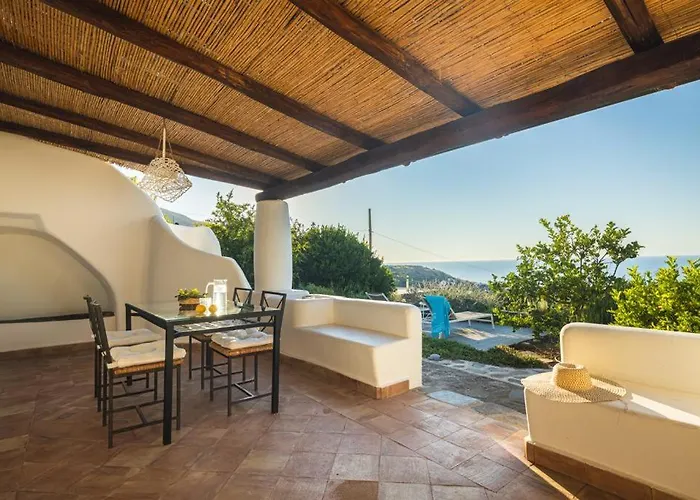 Casa vacanze Le Casette Di Malfa (Salina)